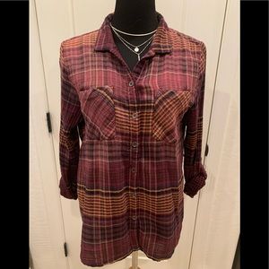 Blouse button front Size: Medium